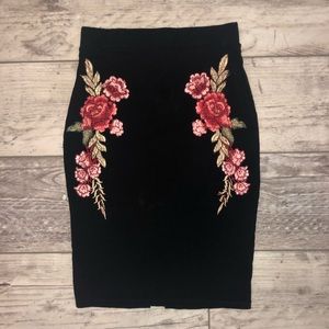 Pencil Midi Skirt With Flowers